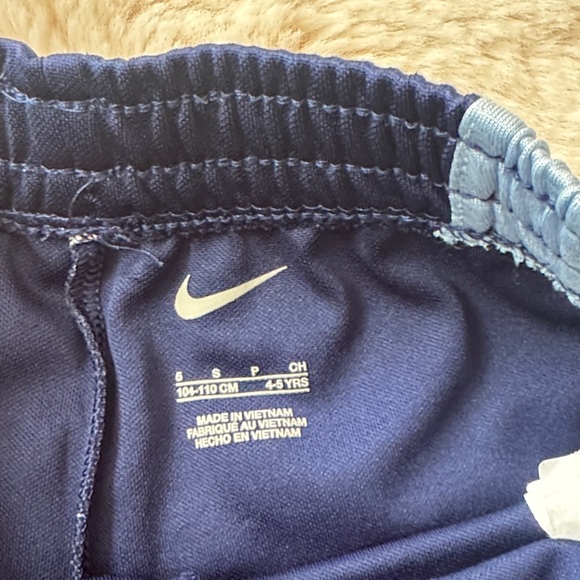 Nike Light Blue and Navy Just Do It Set - Picture 9 of 10